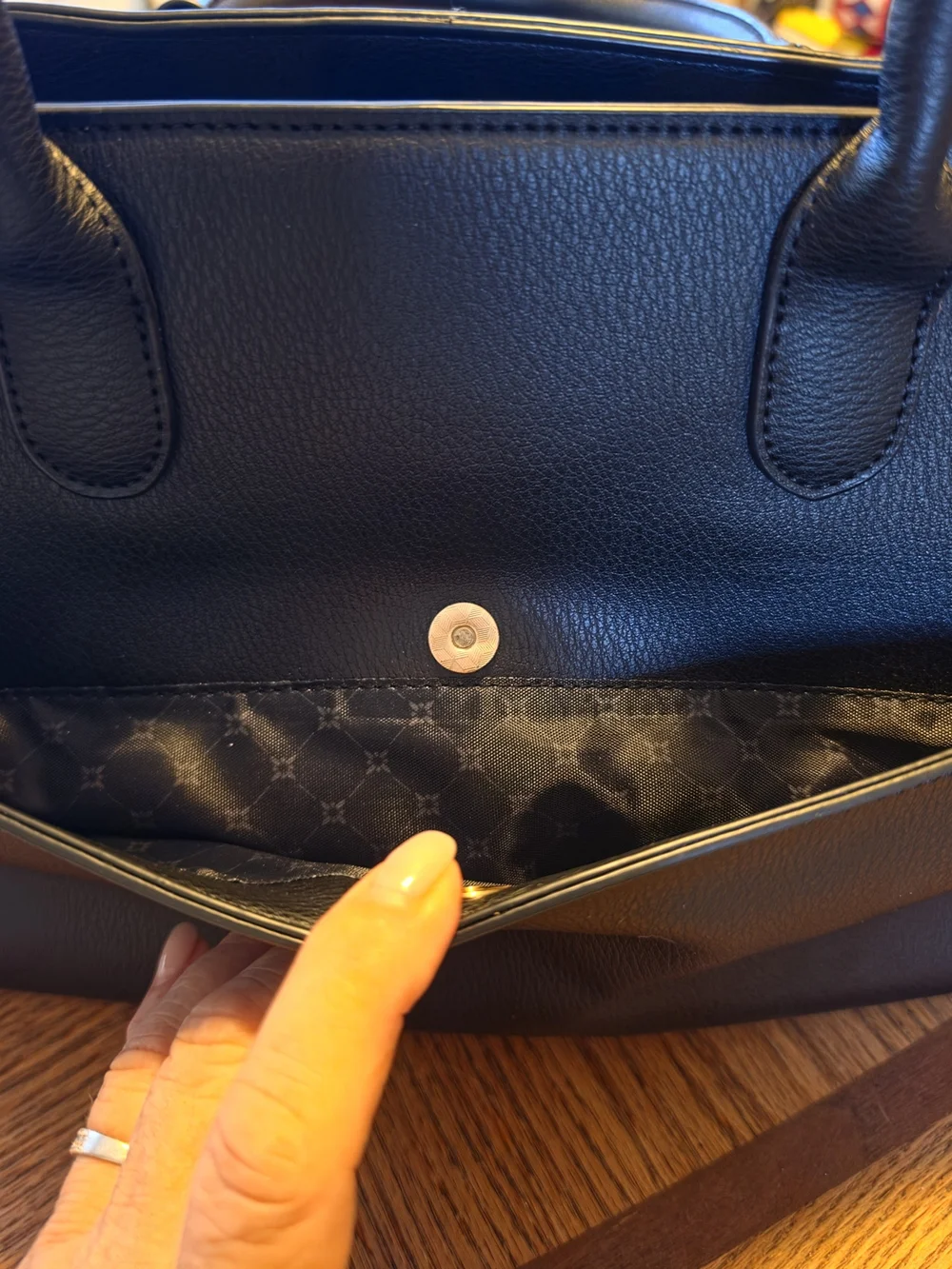 BCBG refined black